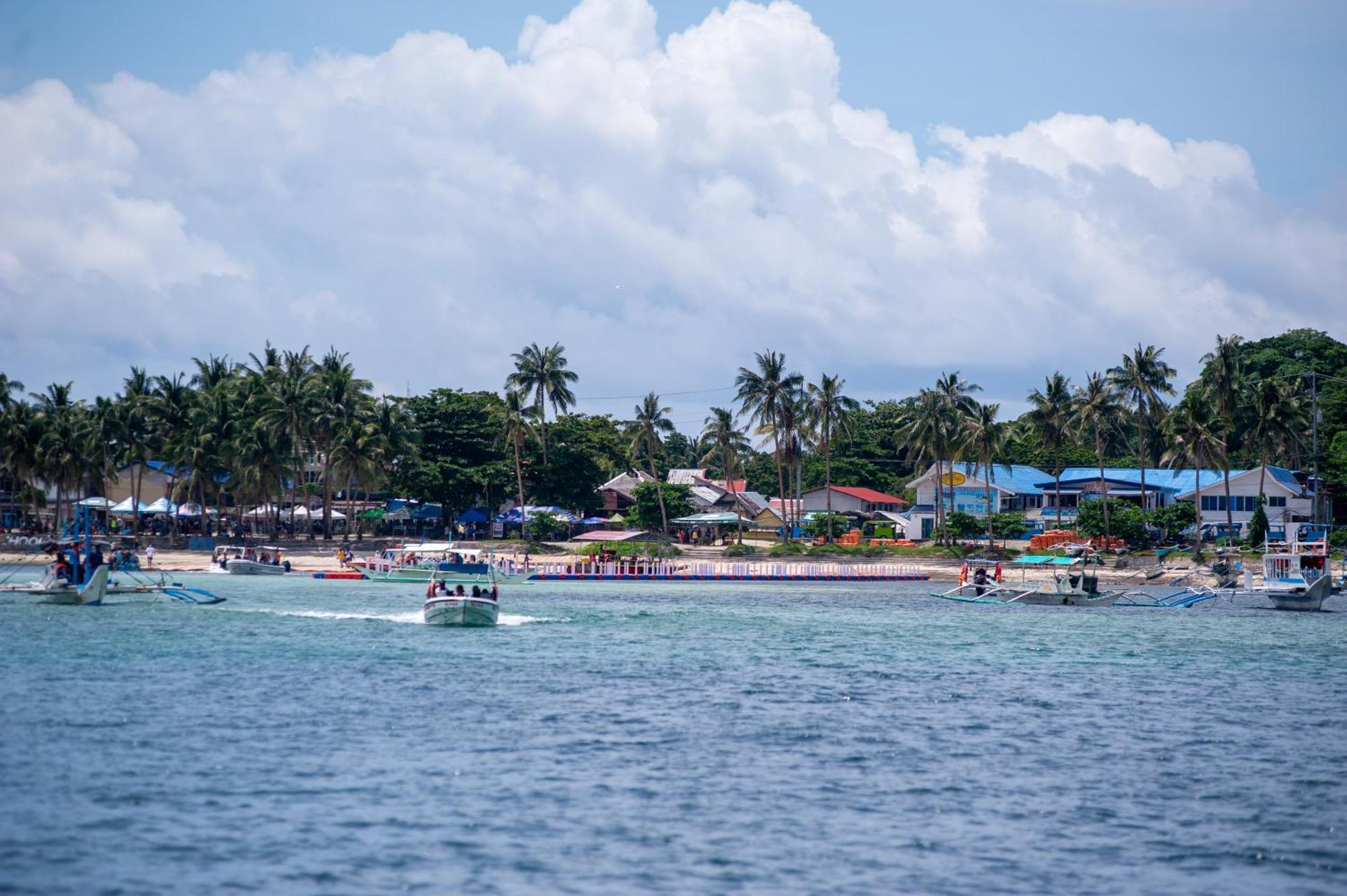 Bolabog Beach Resort Balabag  Экстерьер фото