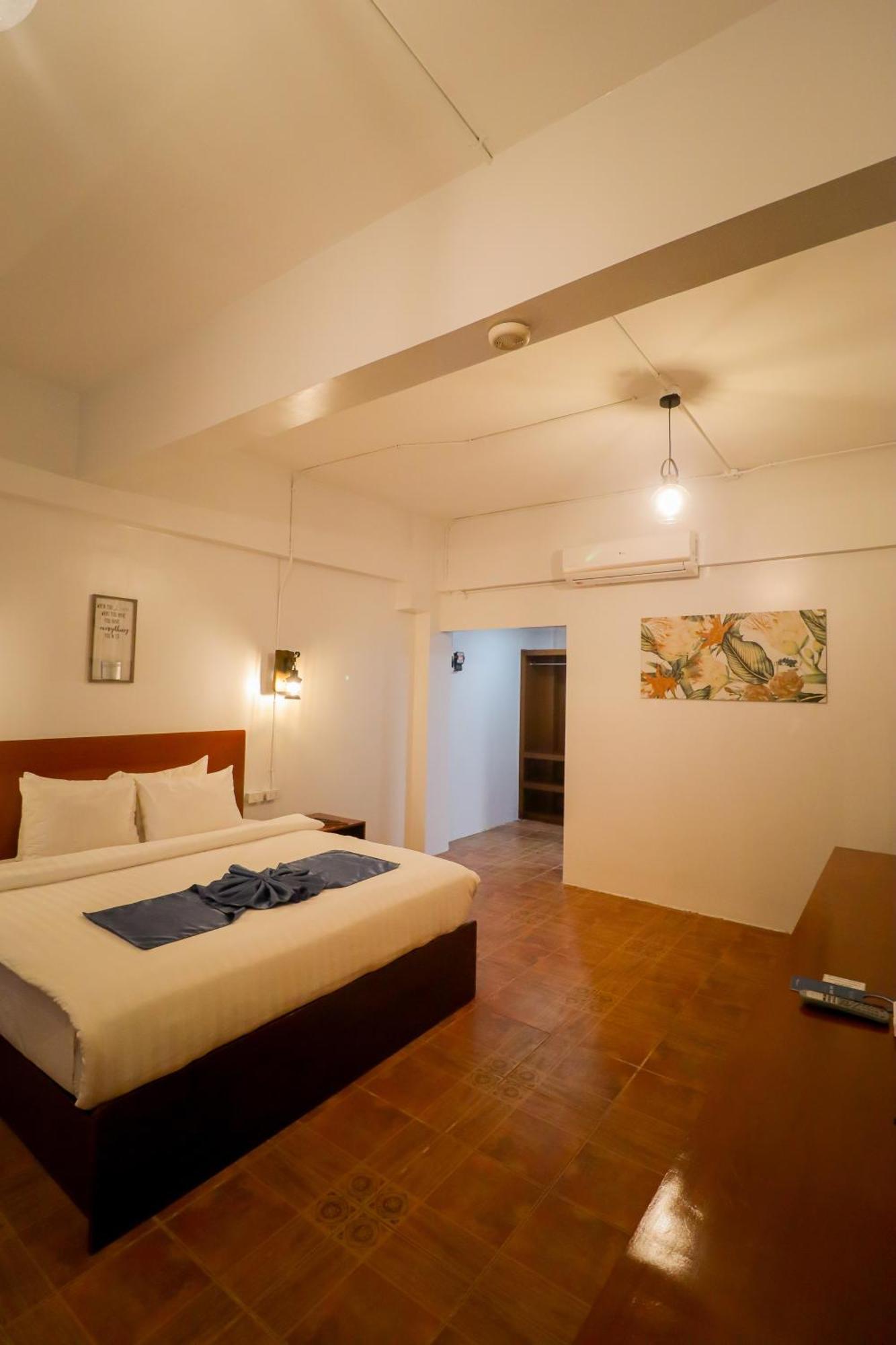 Bolabog Beach Resort Balabag  Экстерьер фото