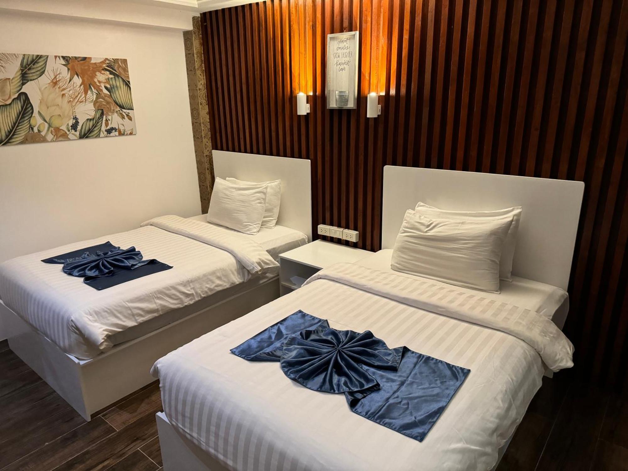 Bolabog Beach Resort Balabag  Экстерьер фото